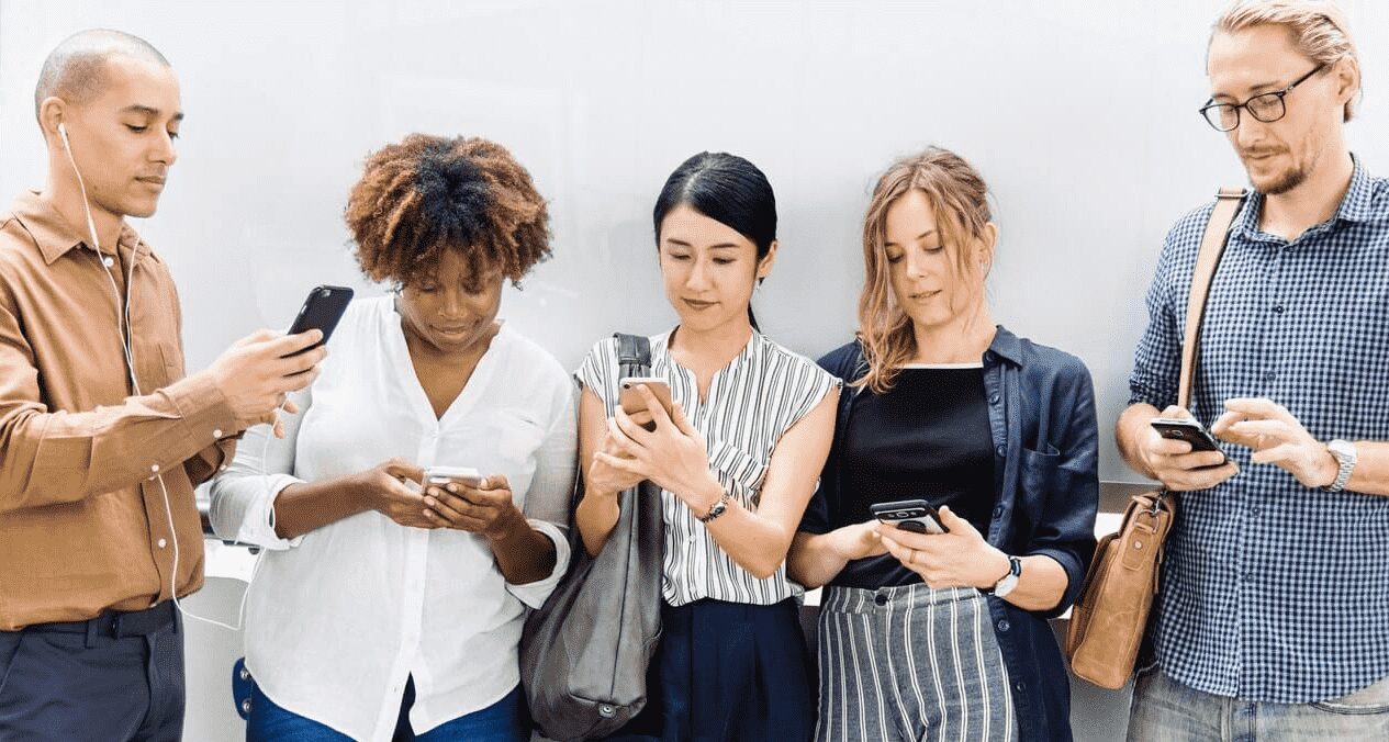 alt="Utenti sulla piattaforma pubblicitaria scratchscratch"